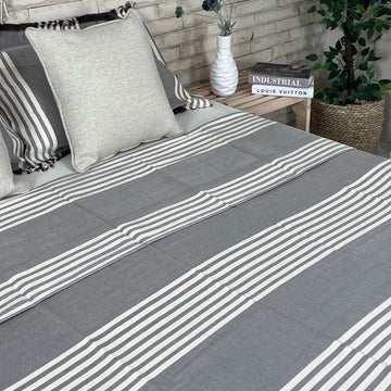 Taji Coverlet TA33
