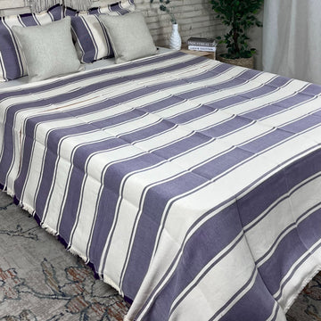 Taji Coverlet TA21
