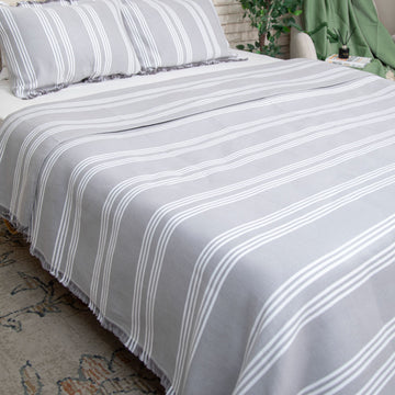 Taji Coverlet TA9