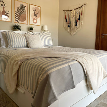 Taji TA5 Coverlet