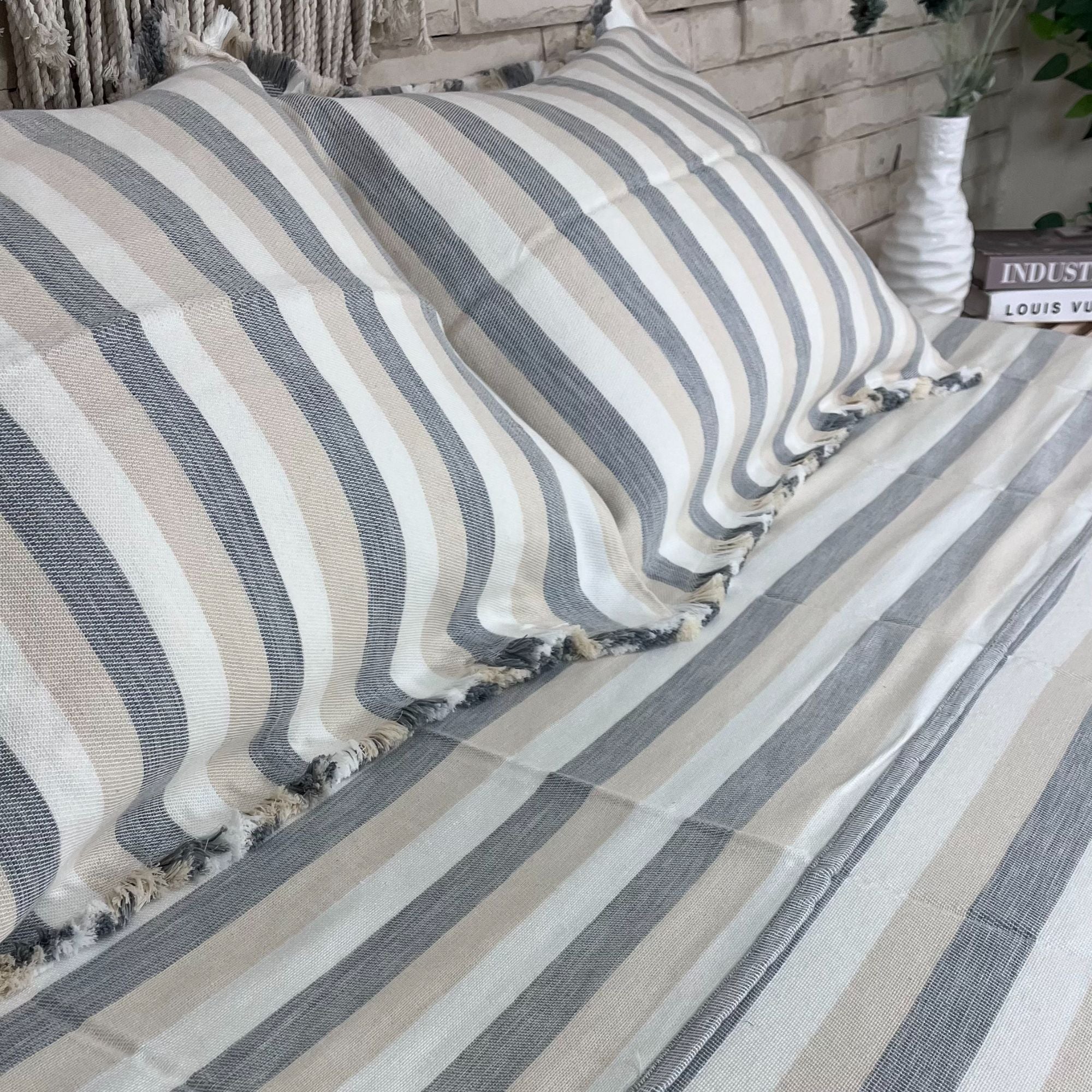 Taji Handmade Cotton Coverlet TA22
