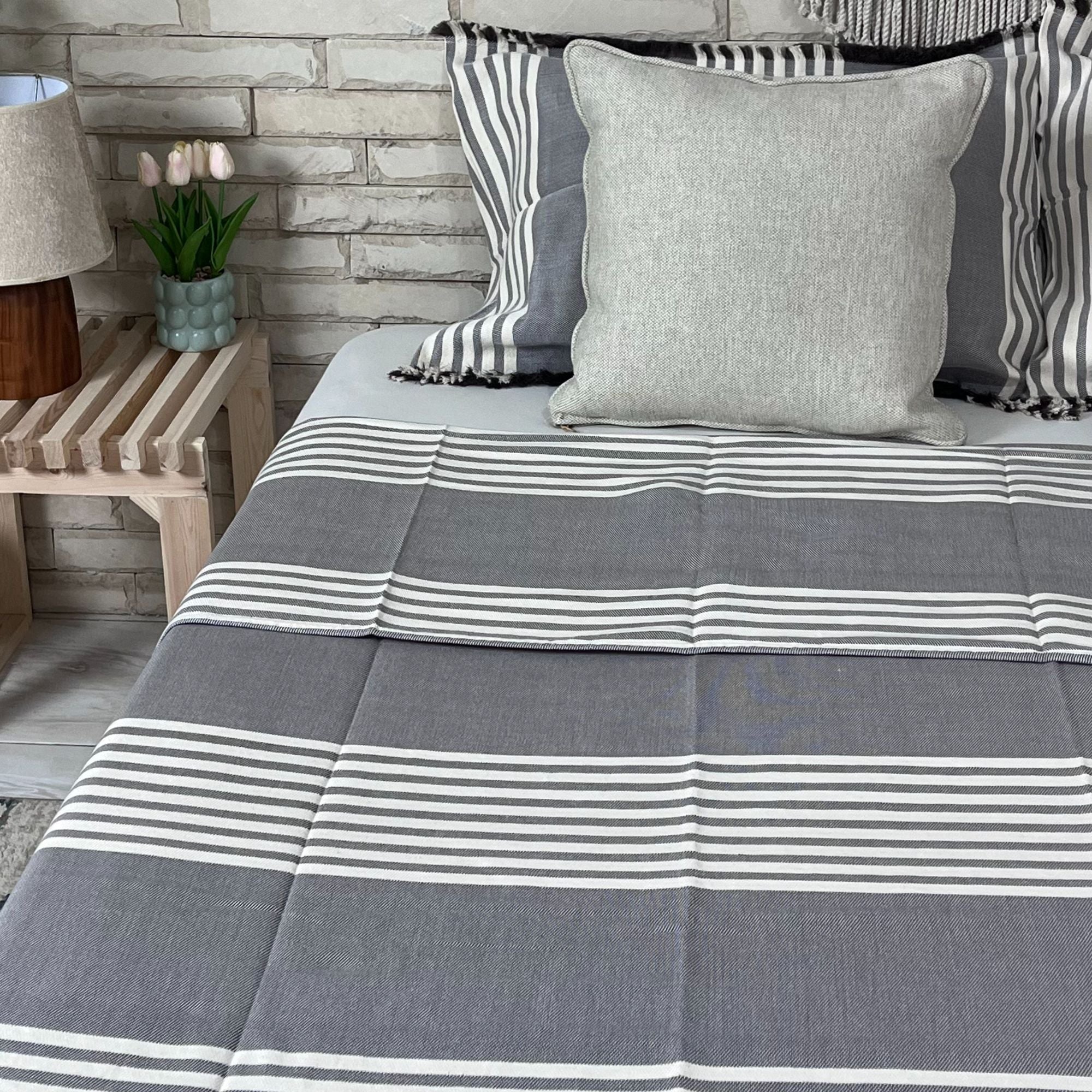 Taji Handmade Cotton Coverlet TA33