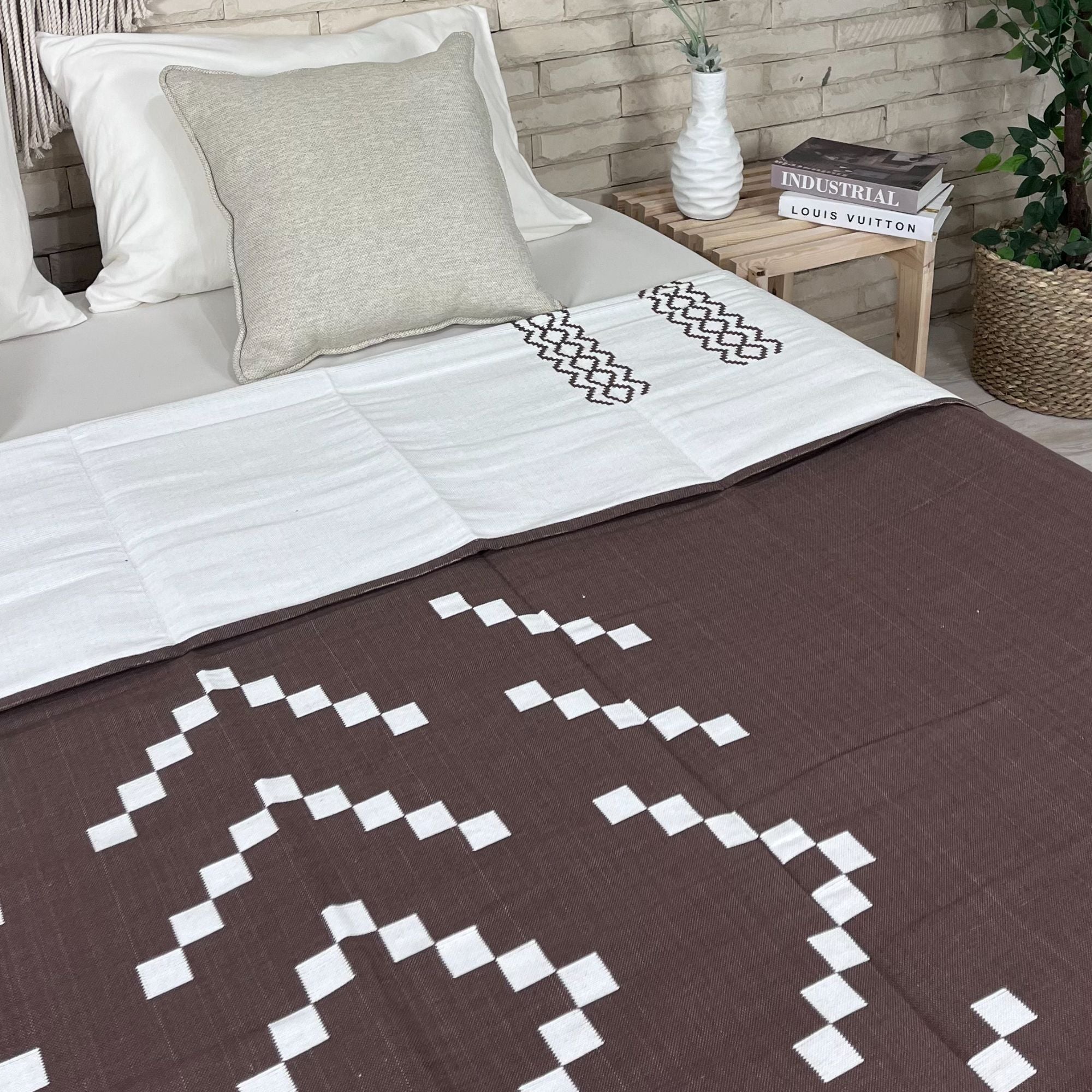 Kinar Handmade Cotton Coverlet KN13