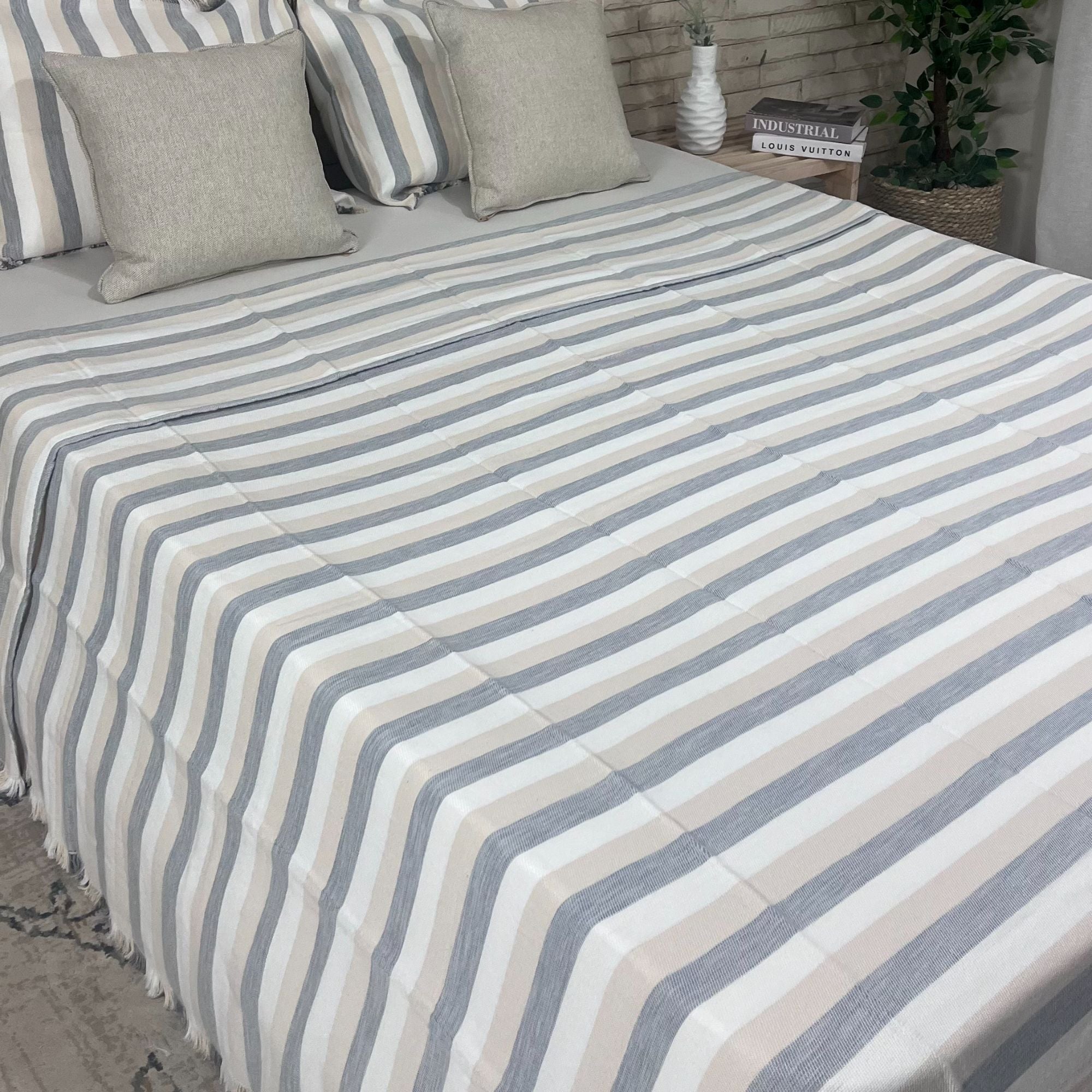 Taji Handmade Cotton Coverlet TA22