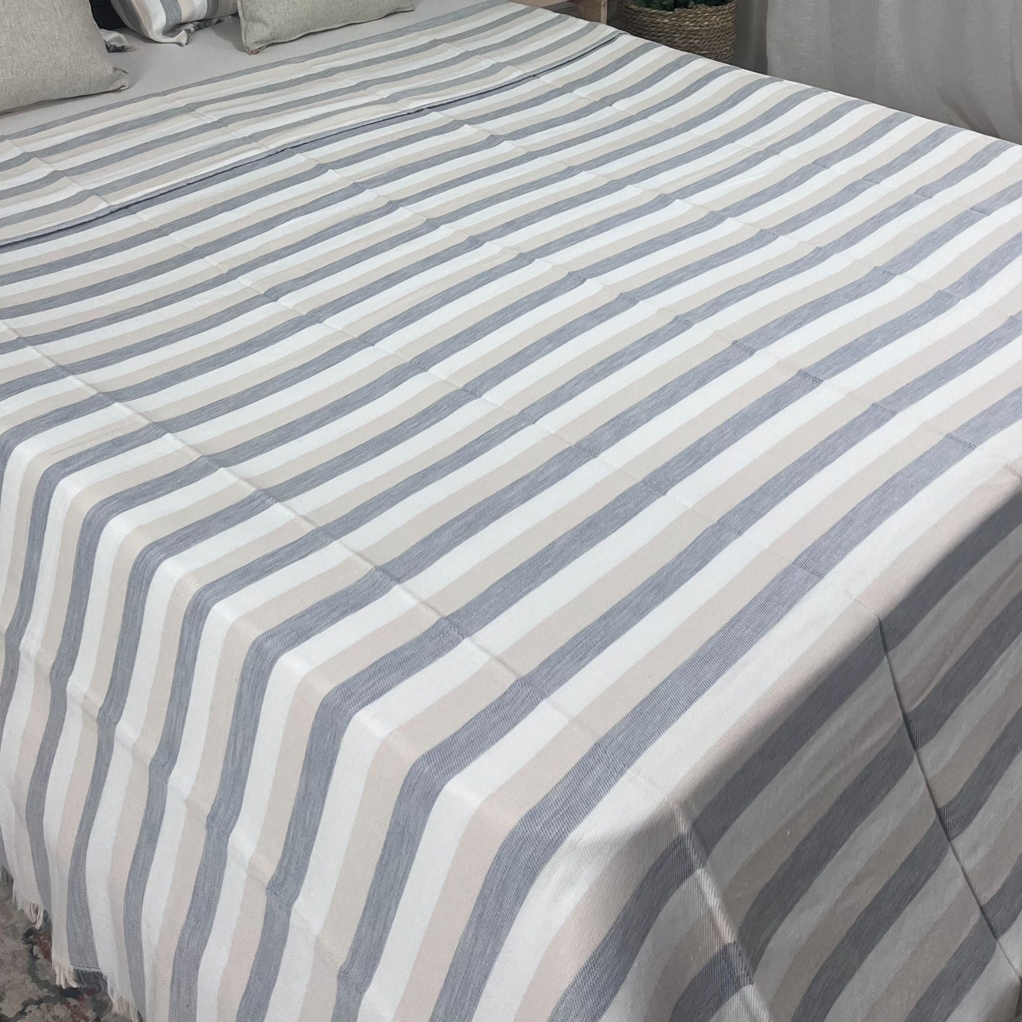 Taji Handmade Cotton Coverlet TA22