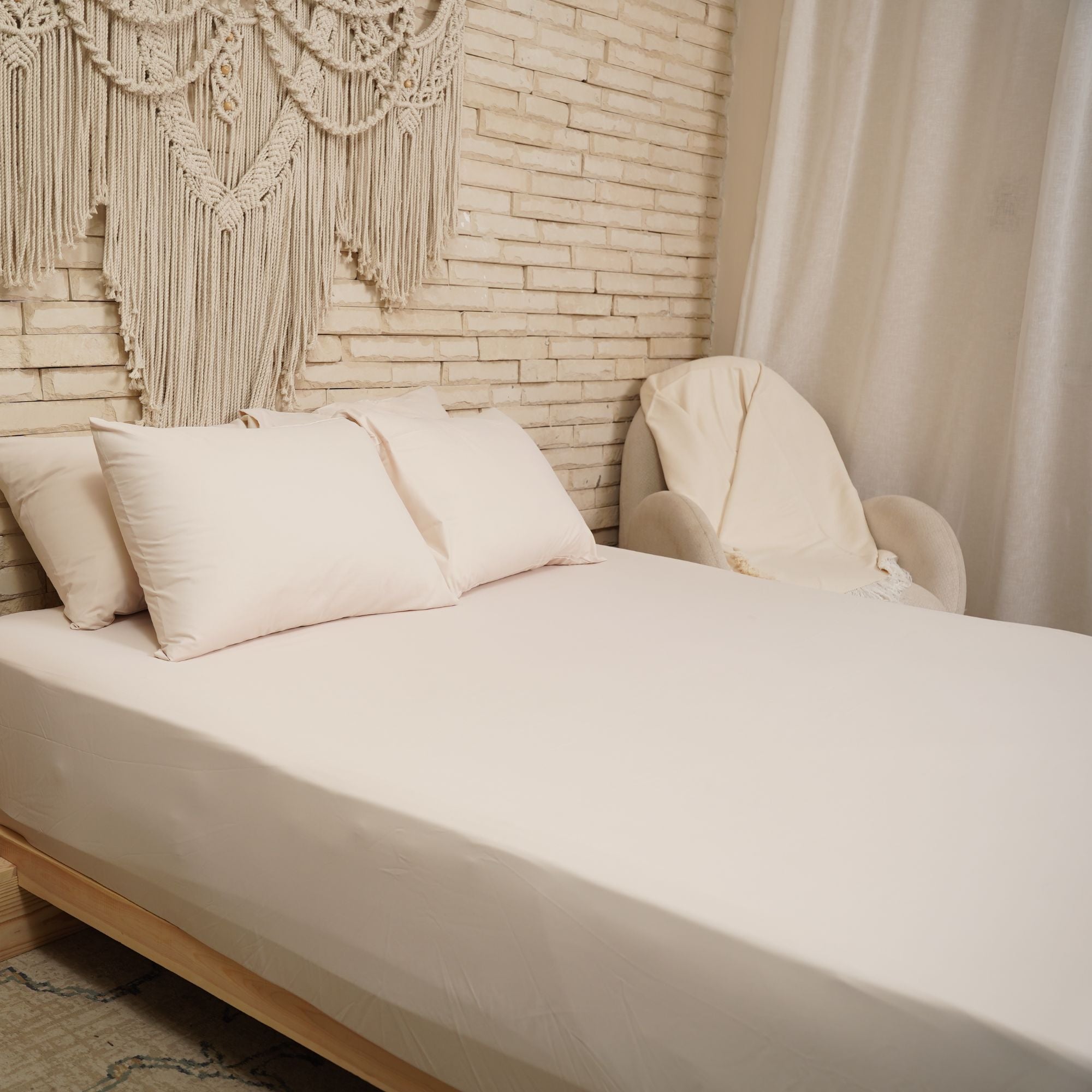 Sateen Fitted Sheet + Pillowcases (600TC)