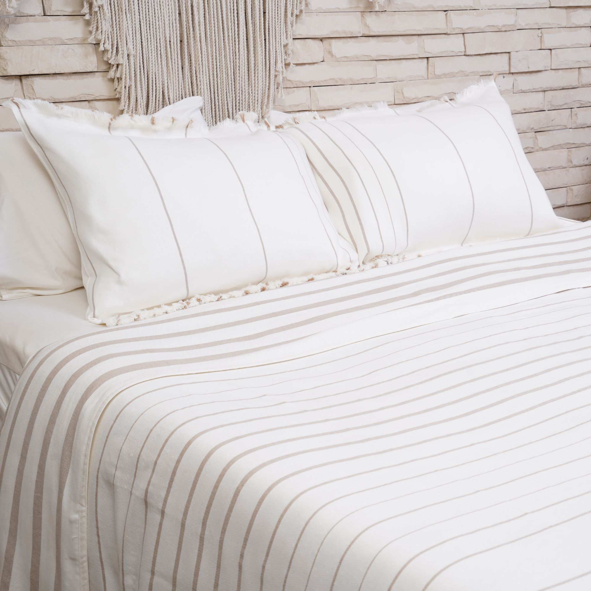 Taji Handmade Cotton Coverlet TA14