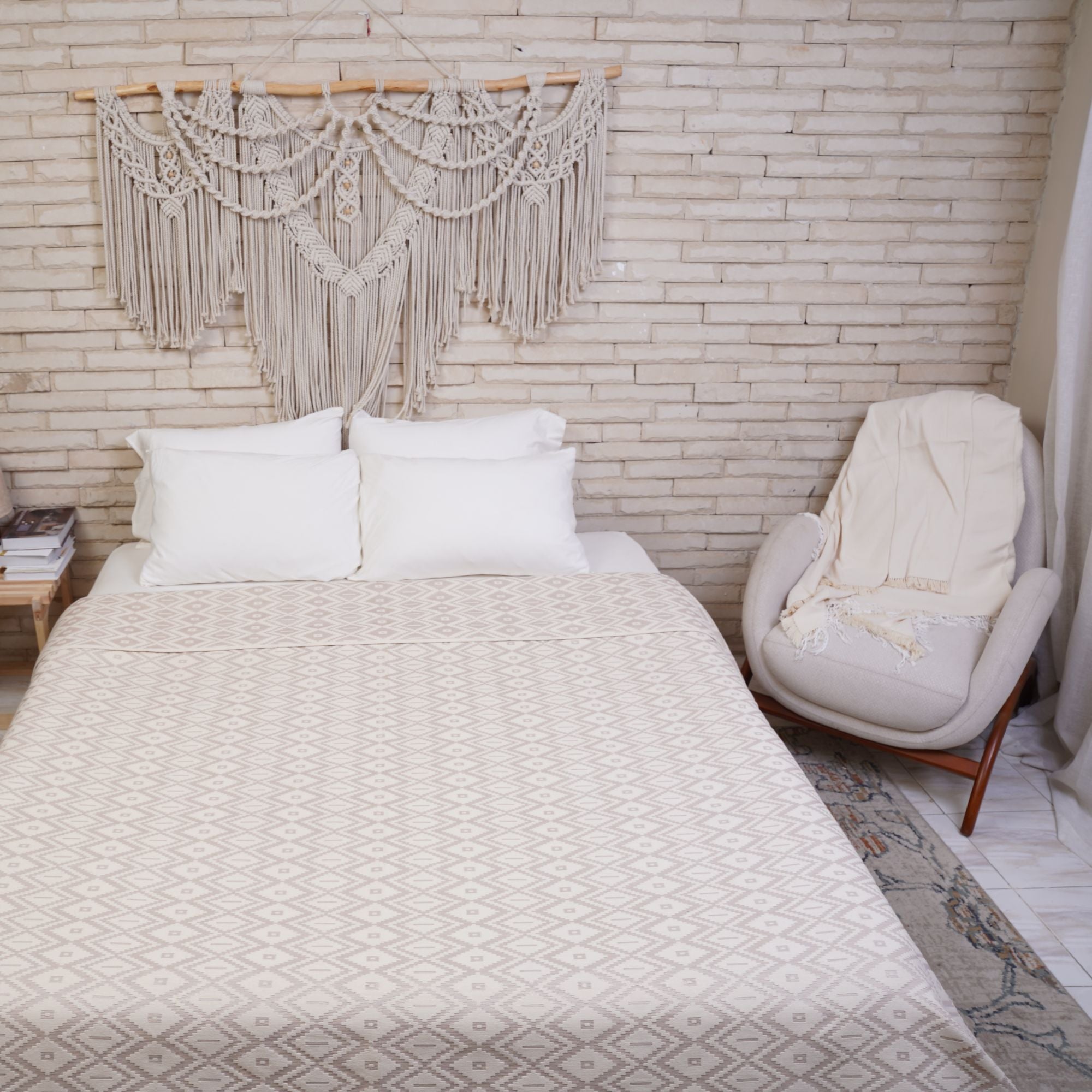 Atlas AT7 Coverlet