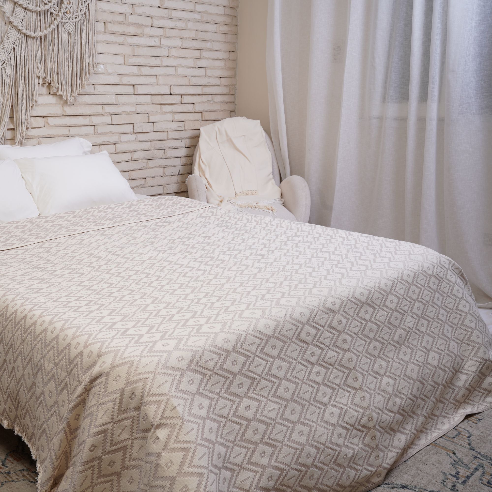 Atlas AT7 Coverlet