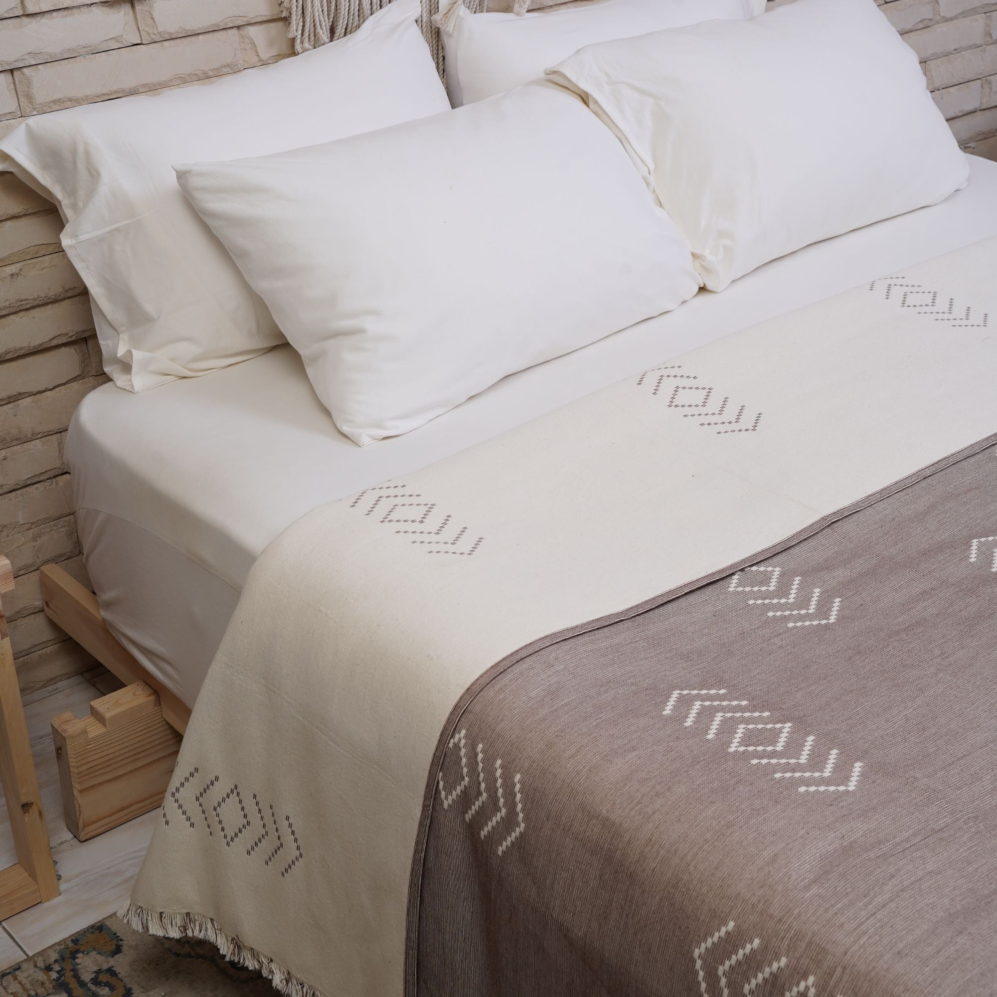 Kinar Handmade Cotton Coverlet KN14