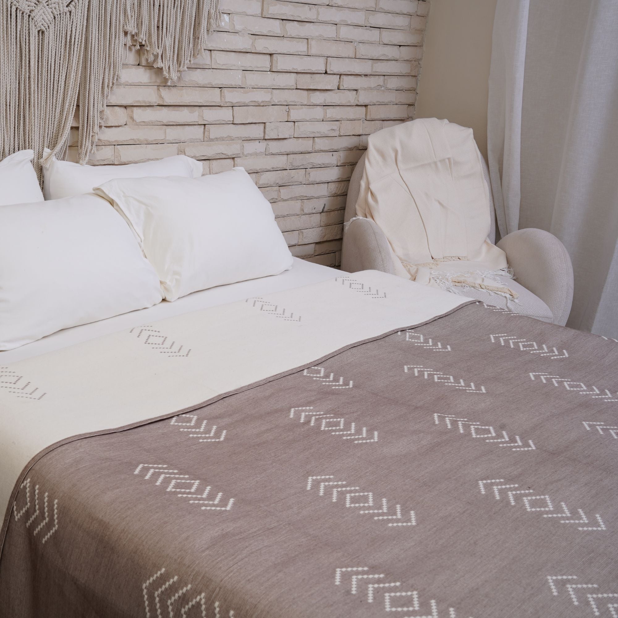 Kinar Handmade Cotton Coverlet KN14