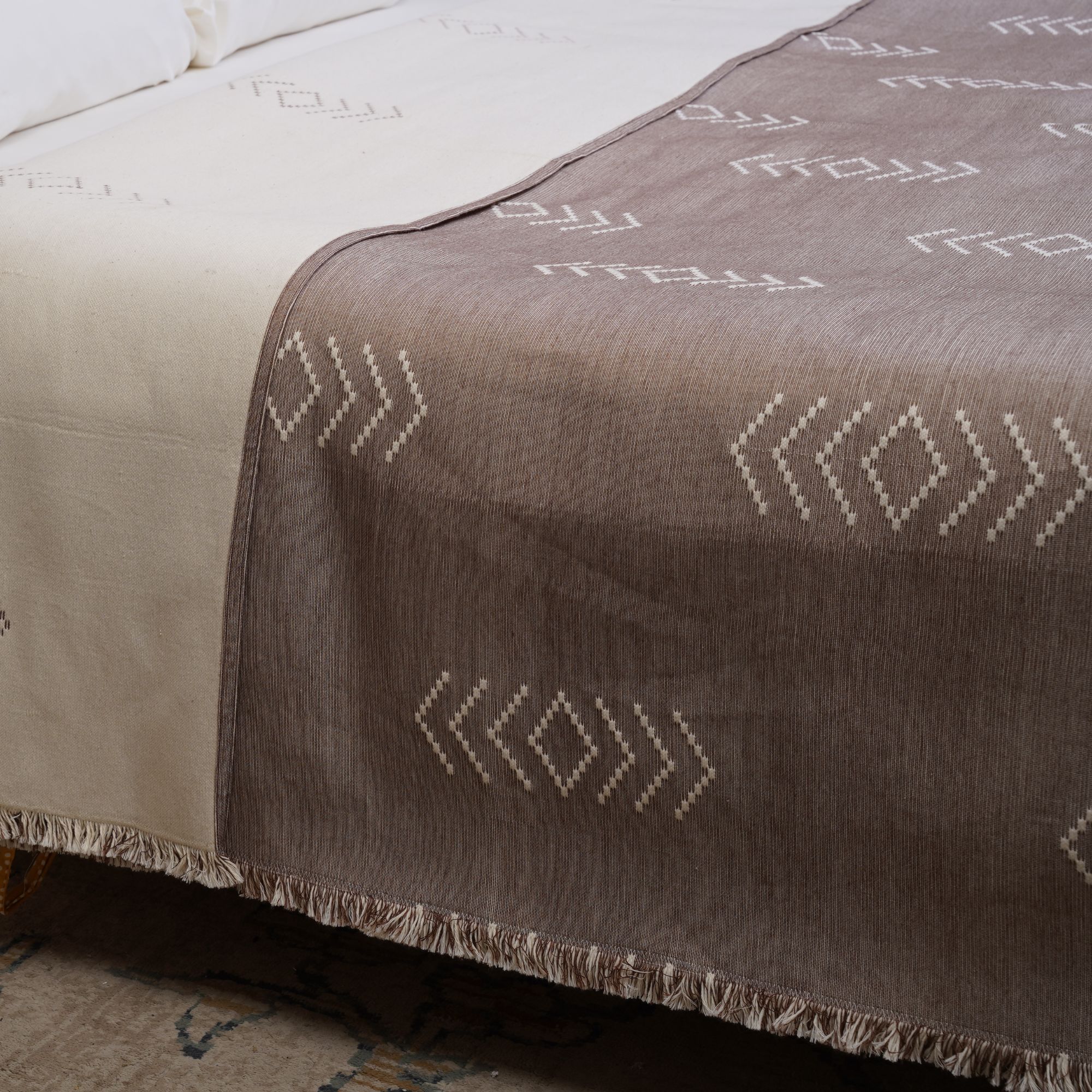 Kinar Handmade Cotton Coverlet KN14