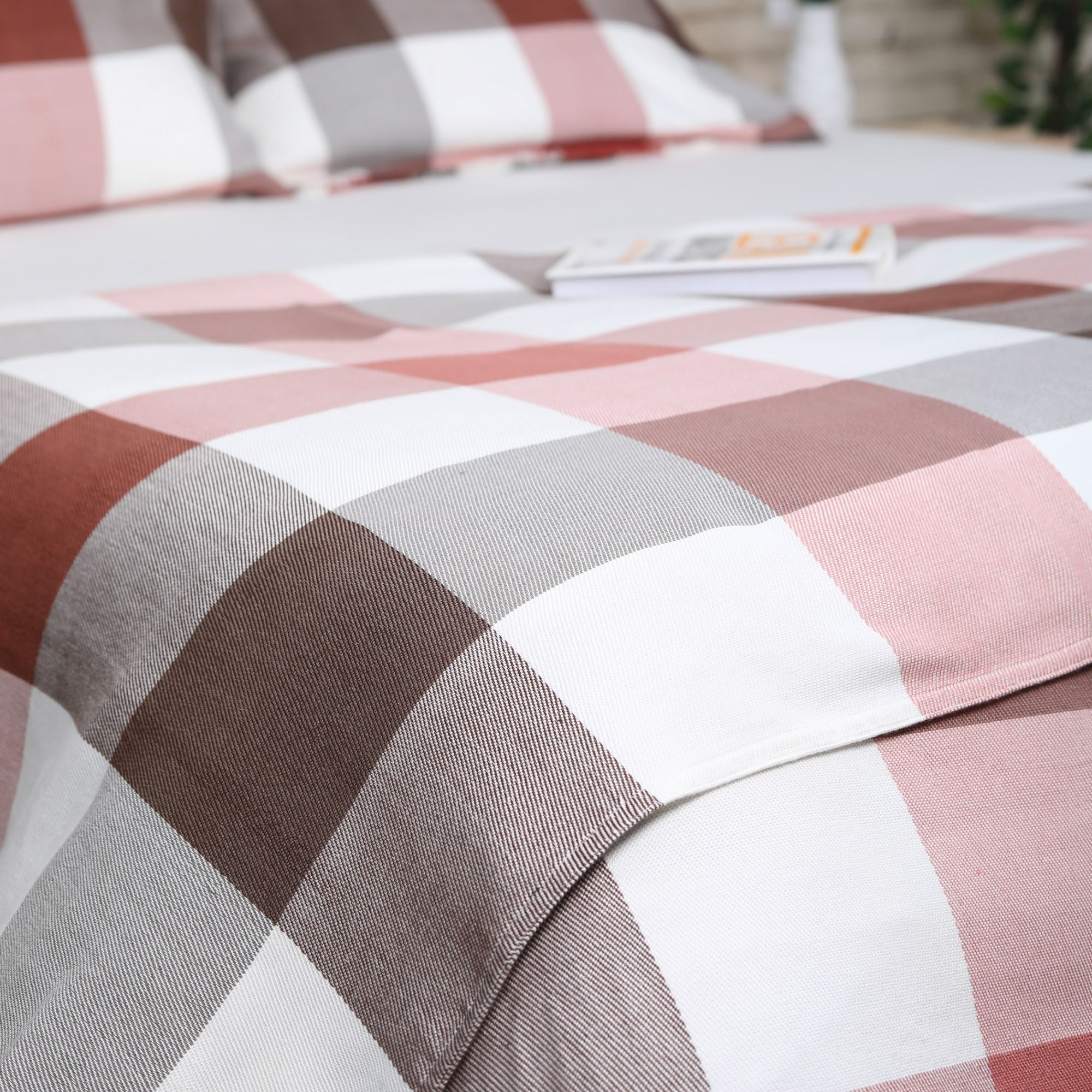 Taji Handmade Cotton Coverlet TA39