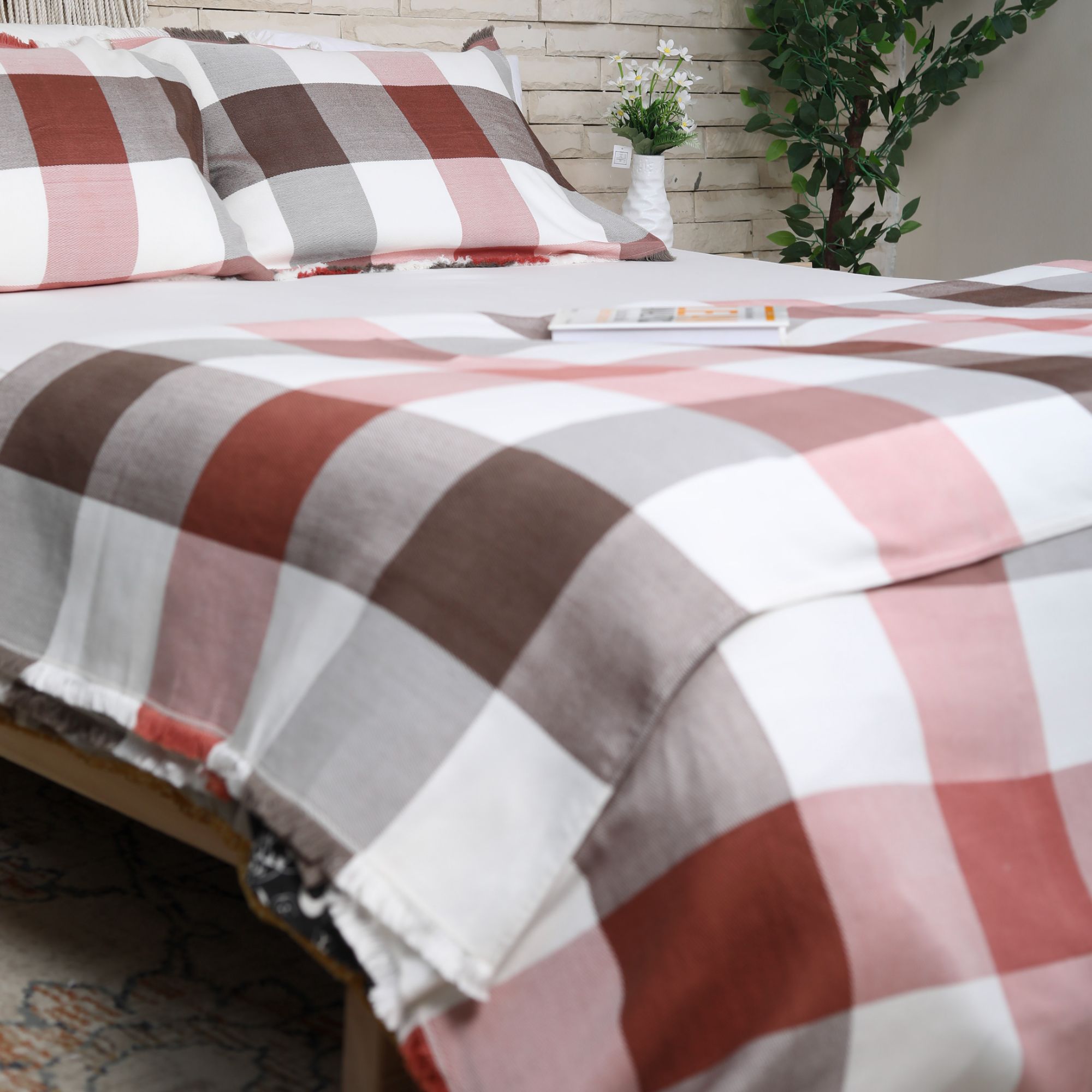 Taji Handmade Cotton Coverlet TA39