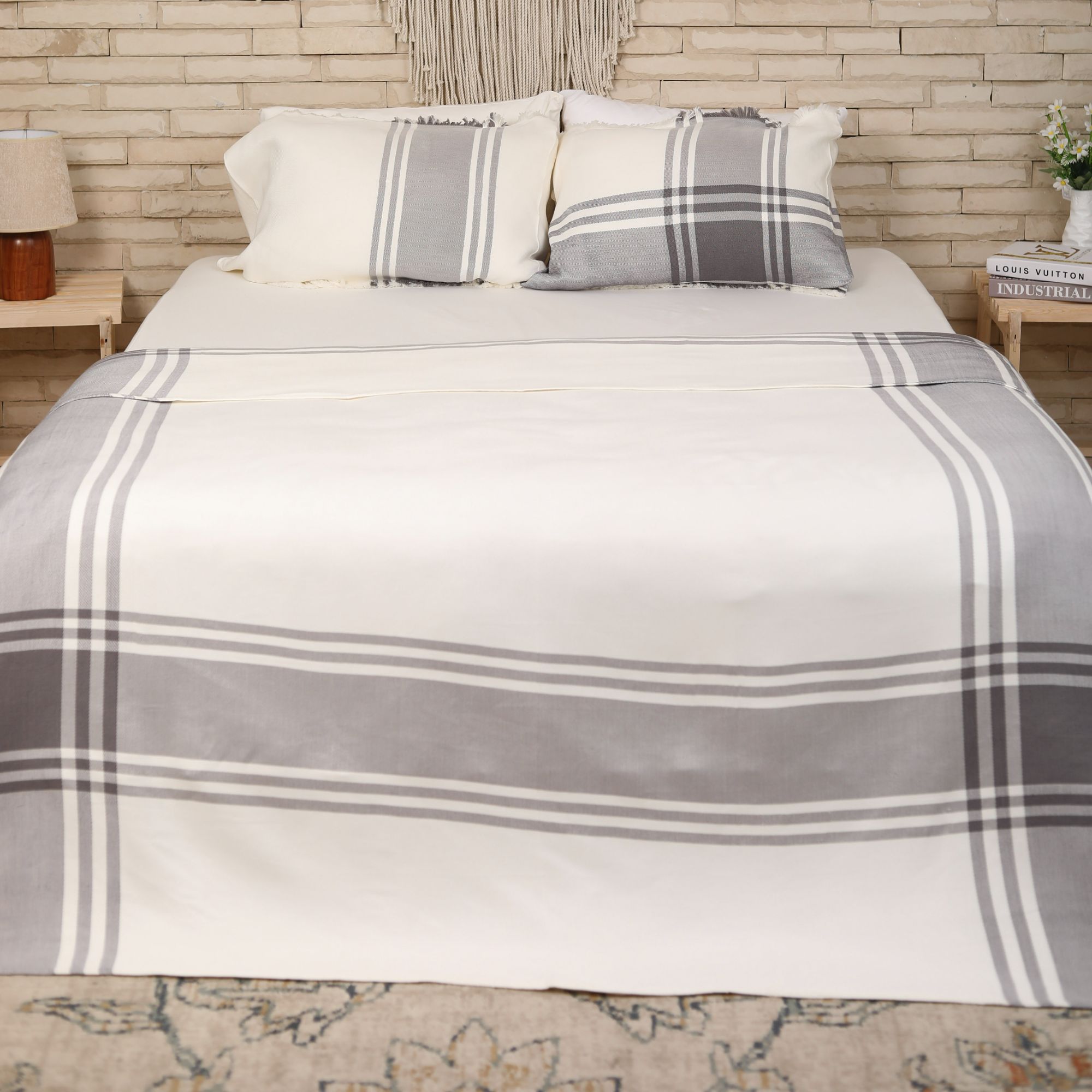 Taji Handmade Cotton Coverlet TA17