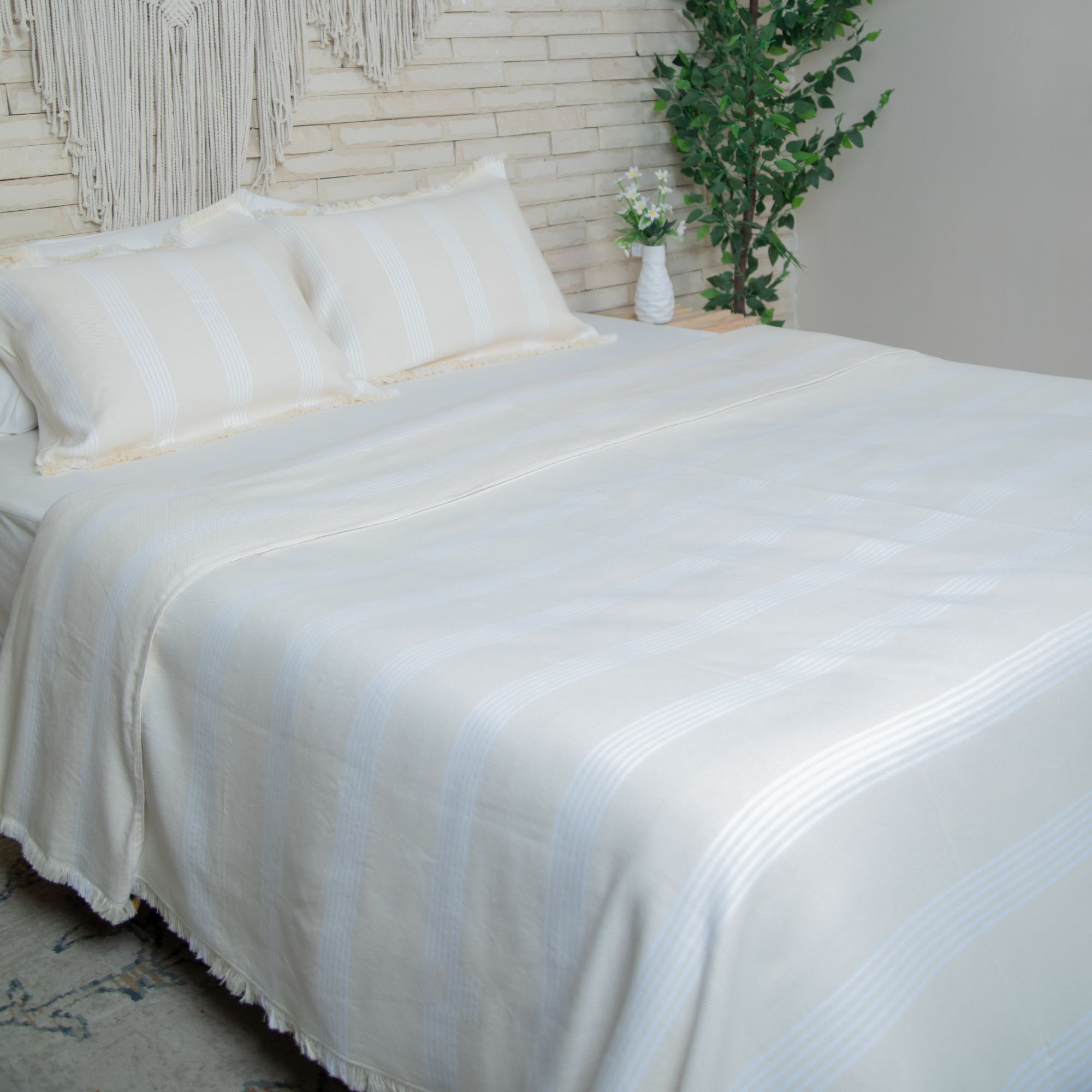 Taji Handmade Cotton Coverlet TA28