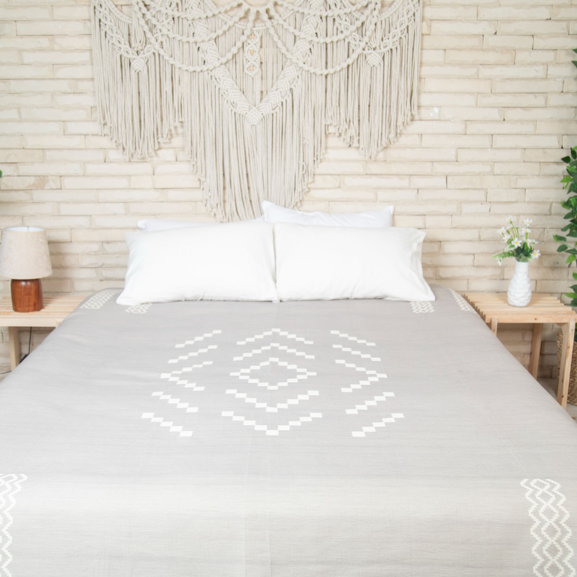 Kinar Handmade Cotton Coverlet KN12