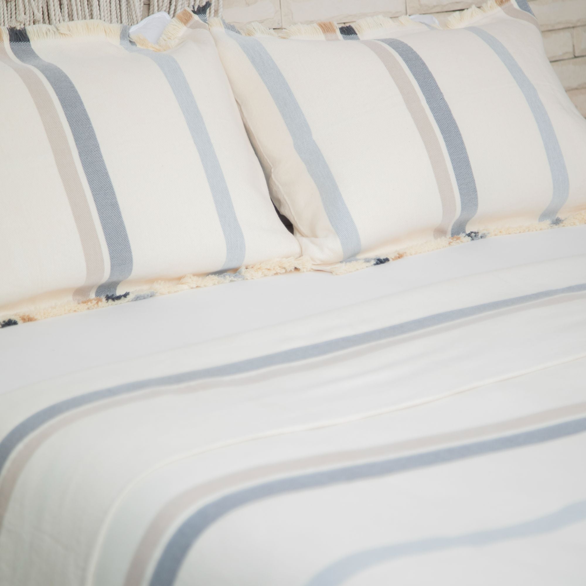 Taji Handmade Cotton Coverlet TA8