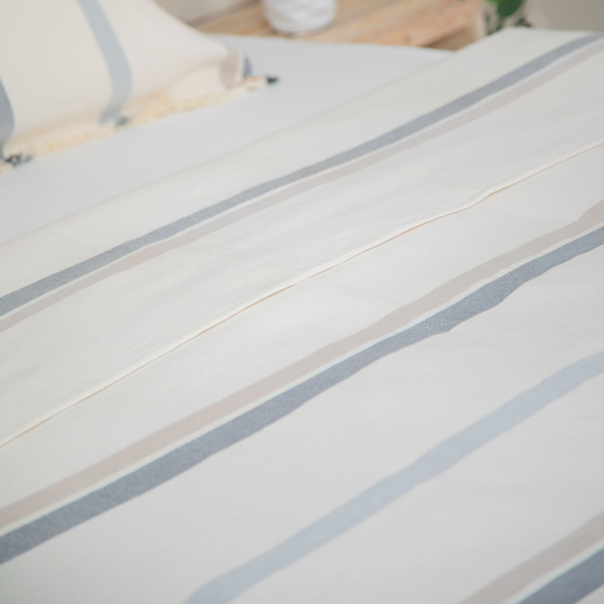 Taji Handmade Cotton Coverlet TA8