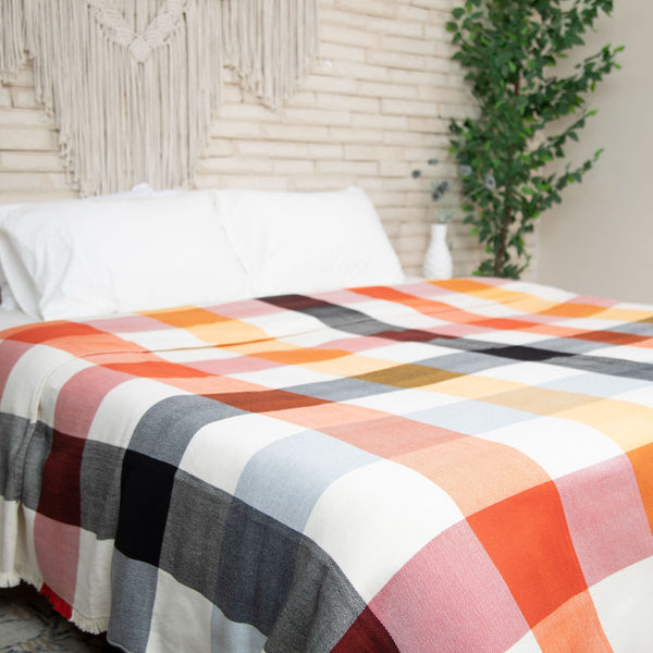 Taji Coverlet TA32