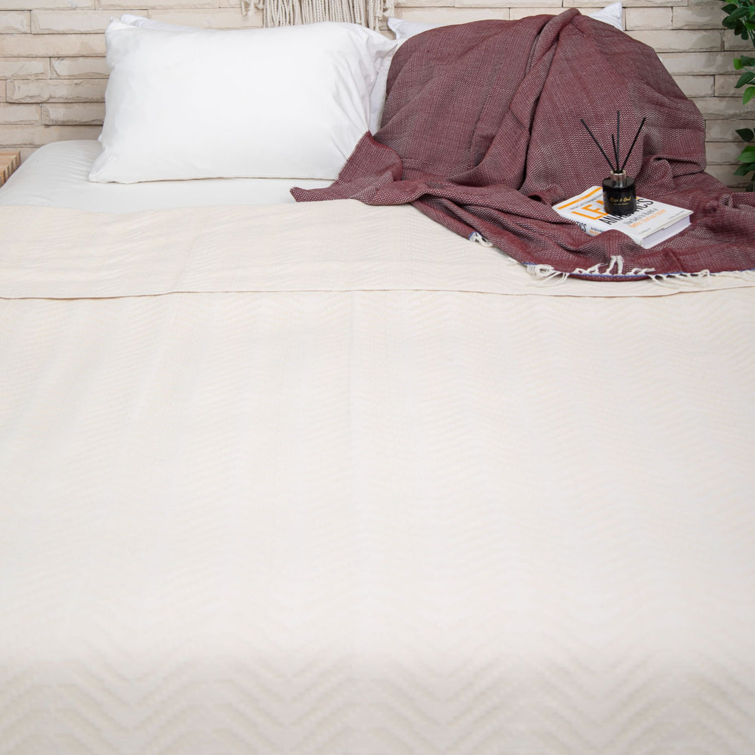 Atlas AT2 Coverlet