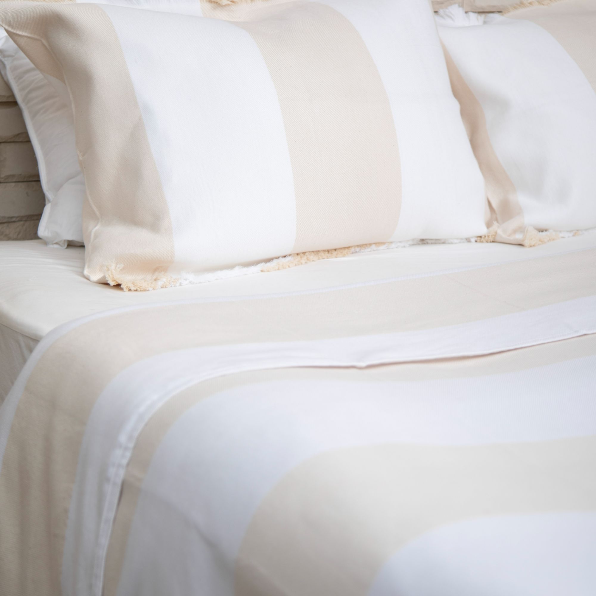 Taji Handmade Cotton Coverlet TA10