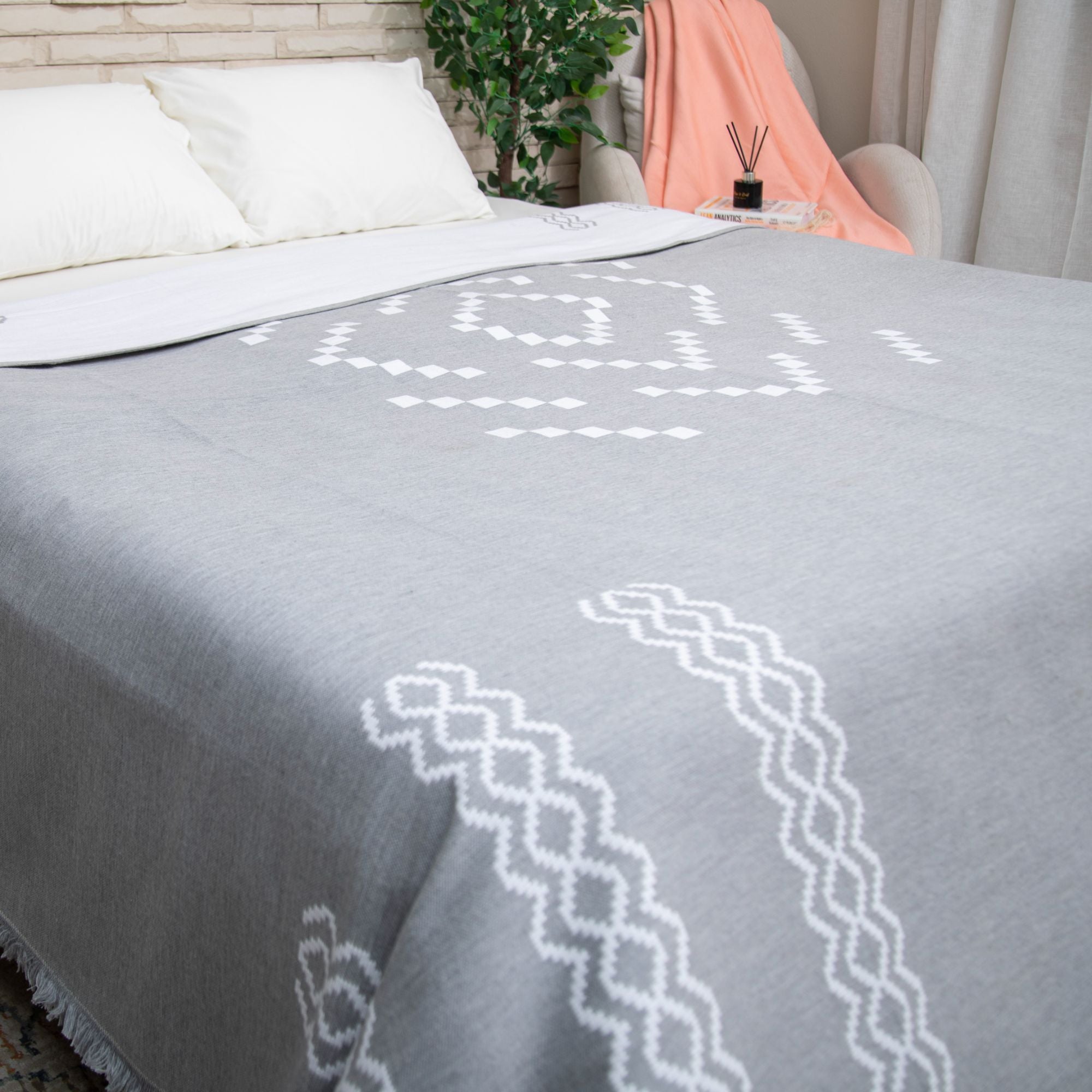 Kinar Handmade Cotton Coverlet KN5