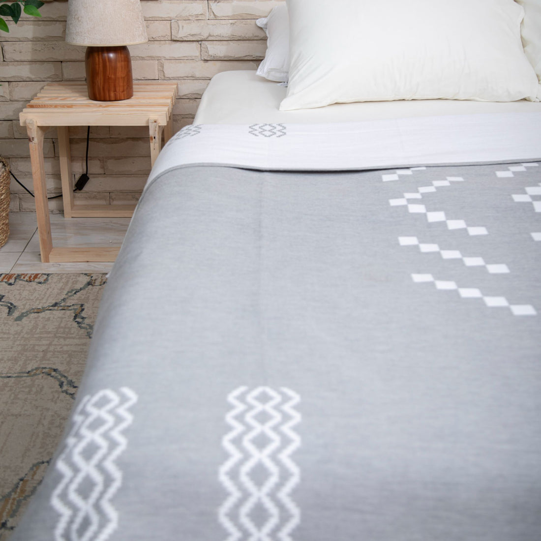 Kinar Coverlet KN5