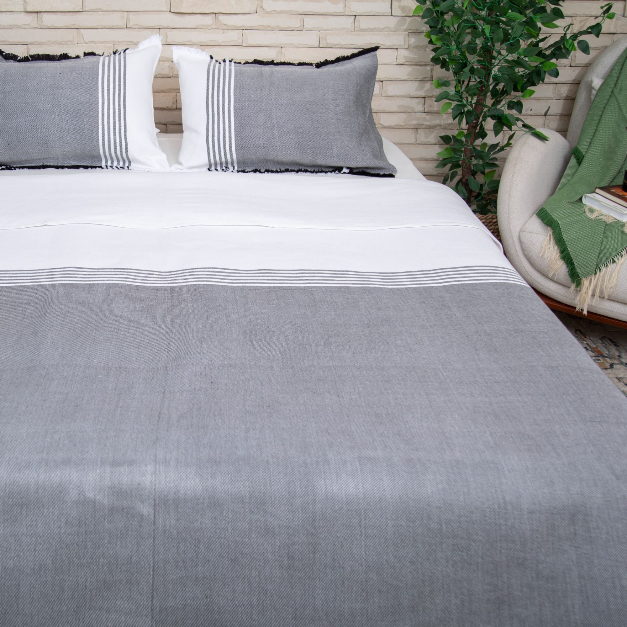 Taji Handmade Cotton Coverlet TA13