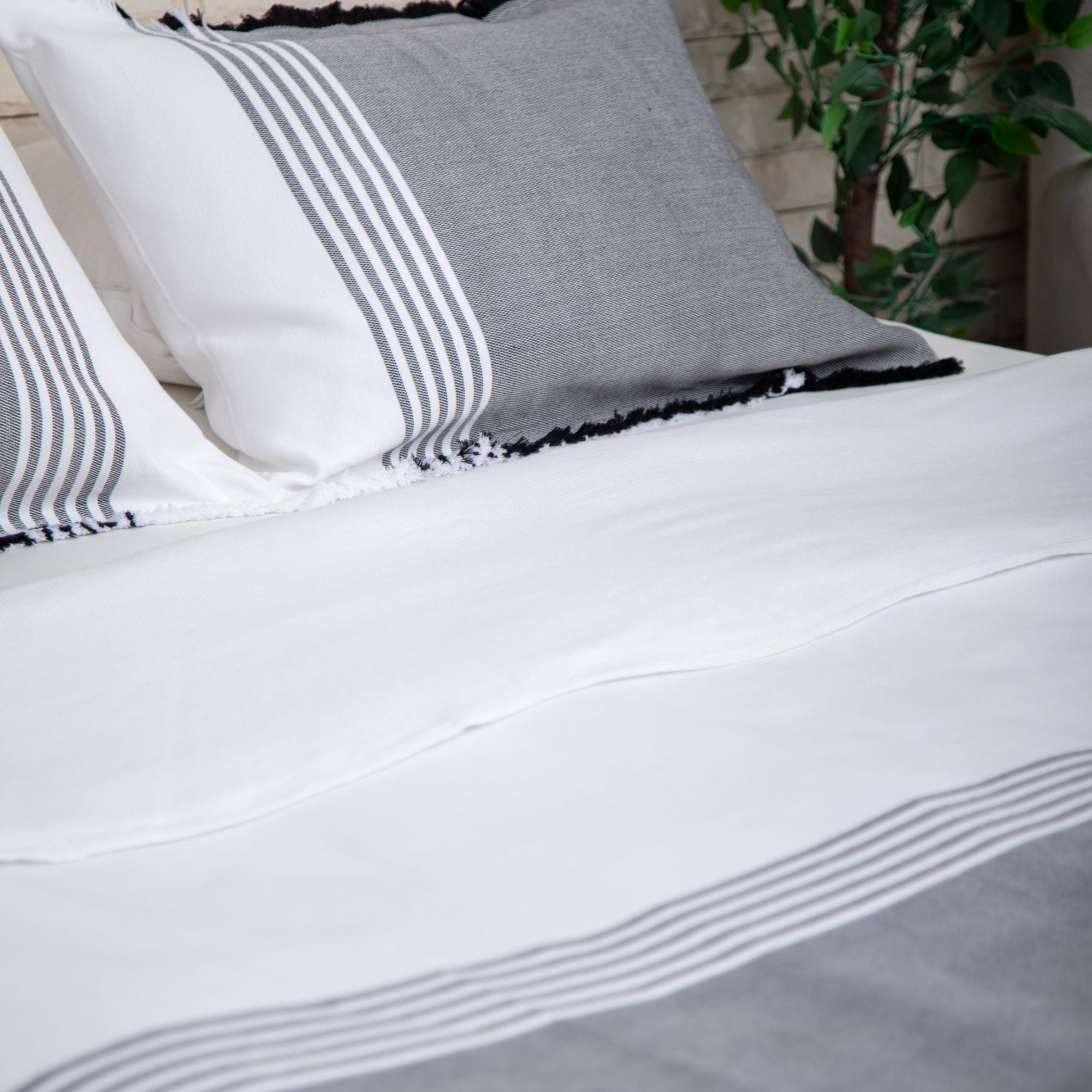 Taji Handmade Cotton Coverlet TA13