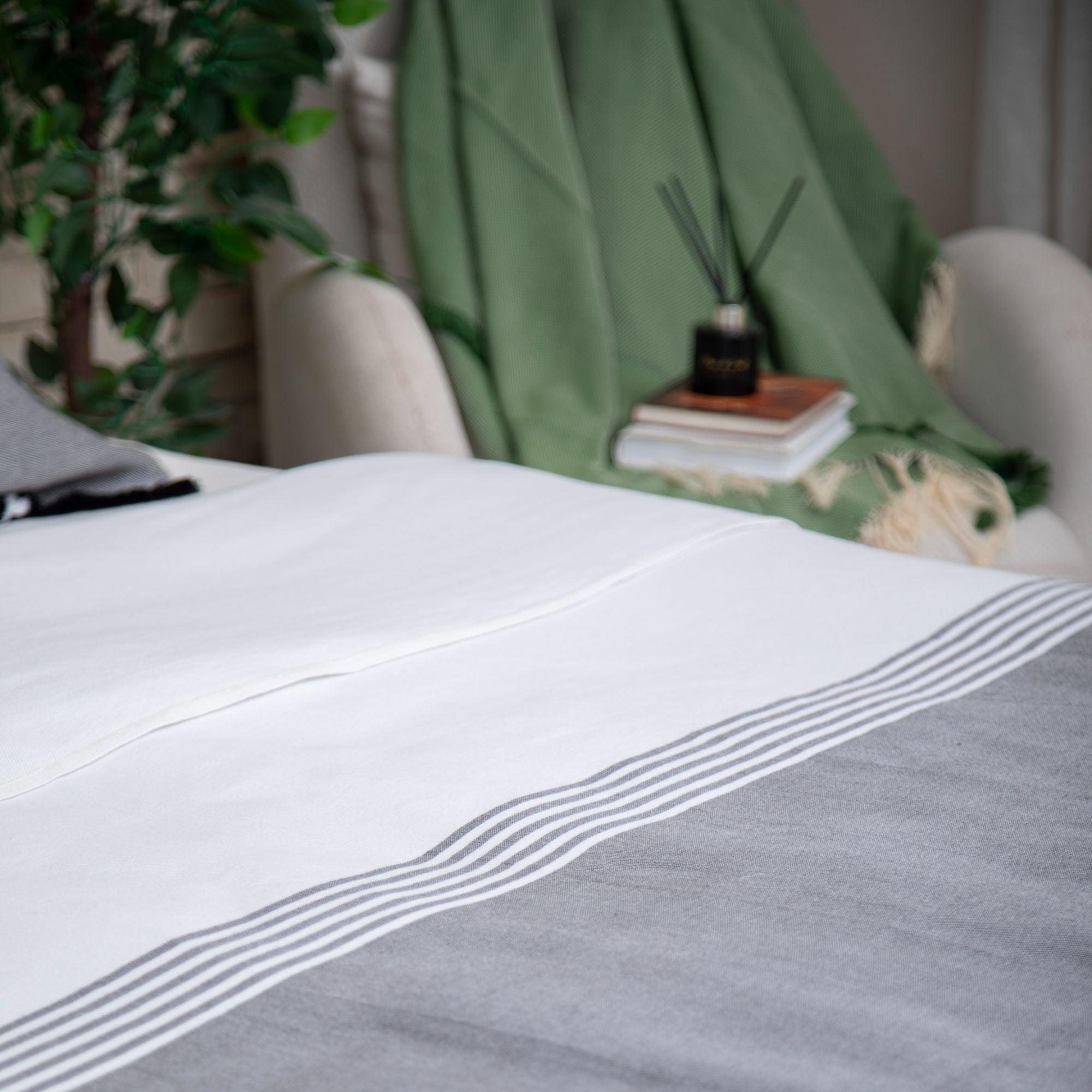 Taji Handmade Cotton Coverlet TA13