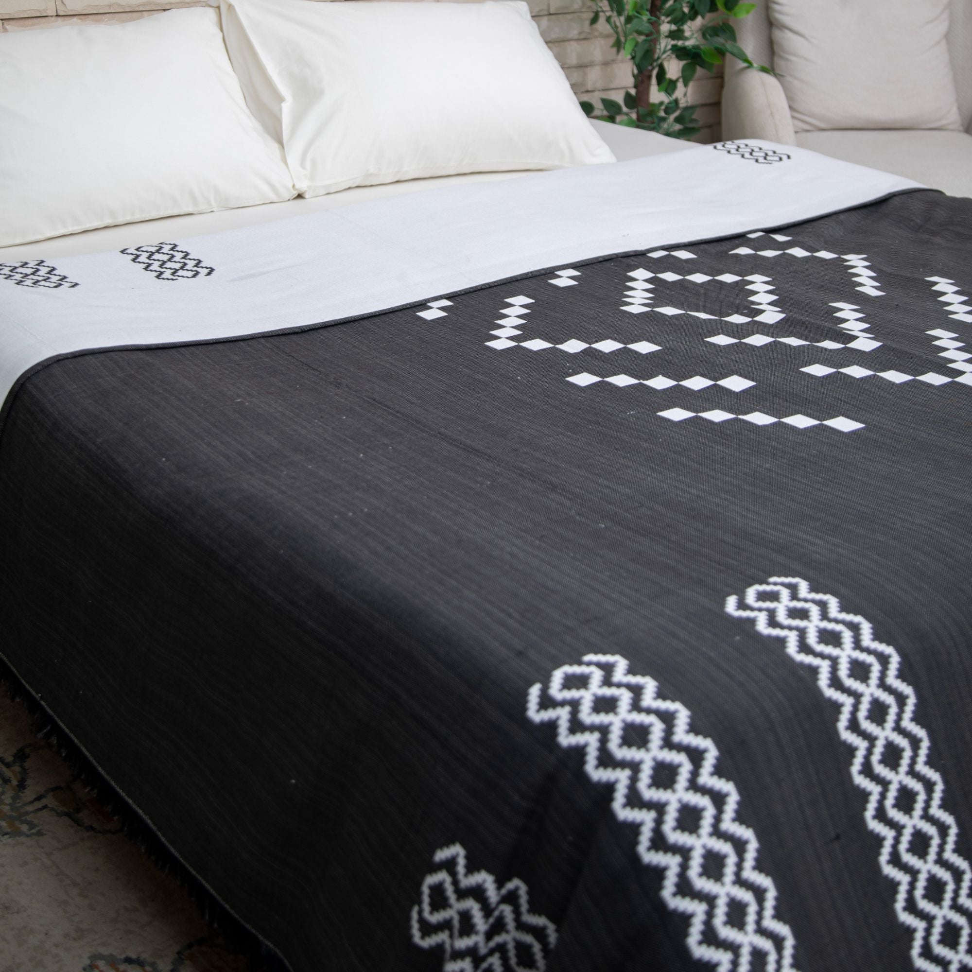 Kinar Handmade Cotton Coverlet KN3