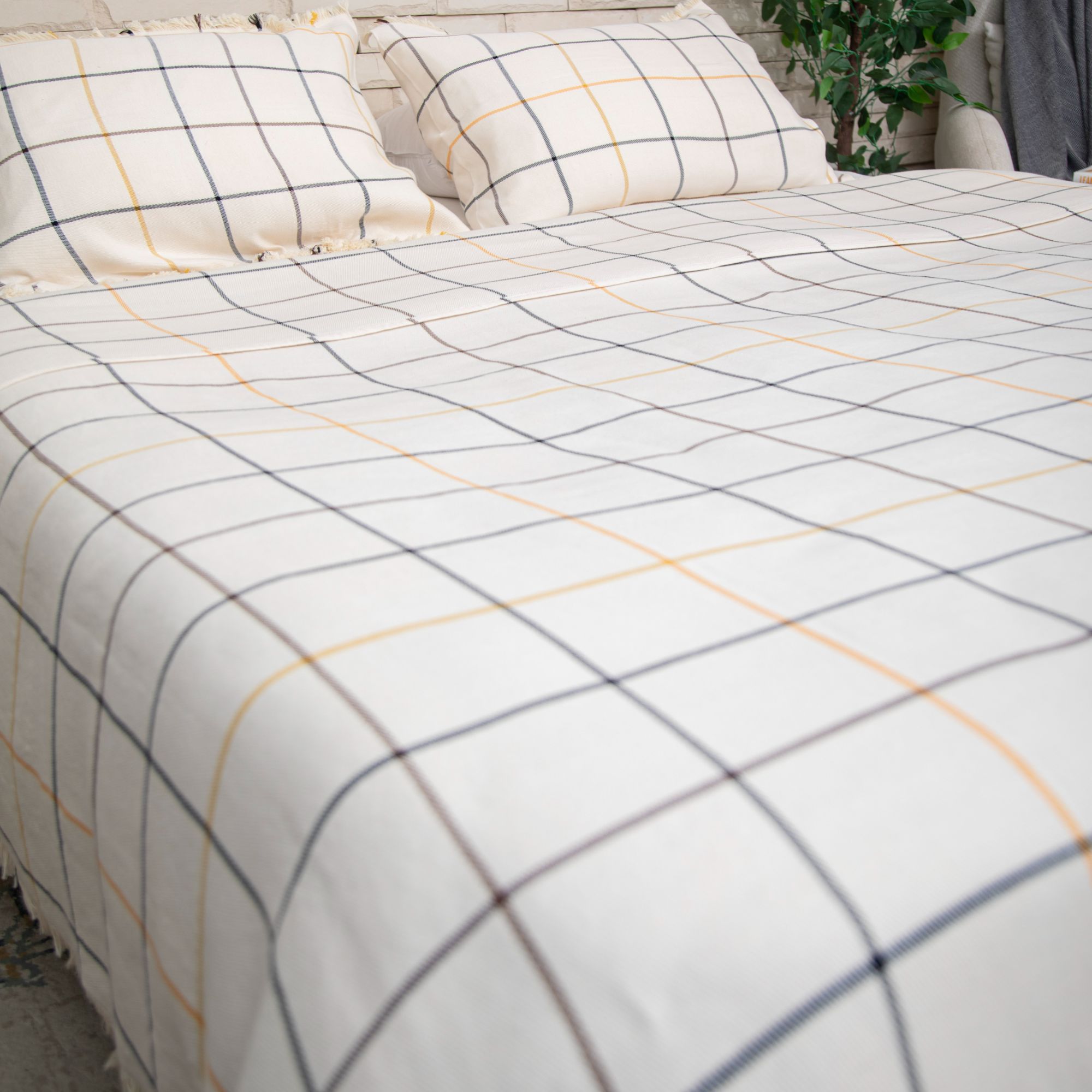 Taji Handmade Cotton Coverlet TA25