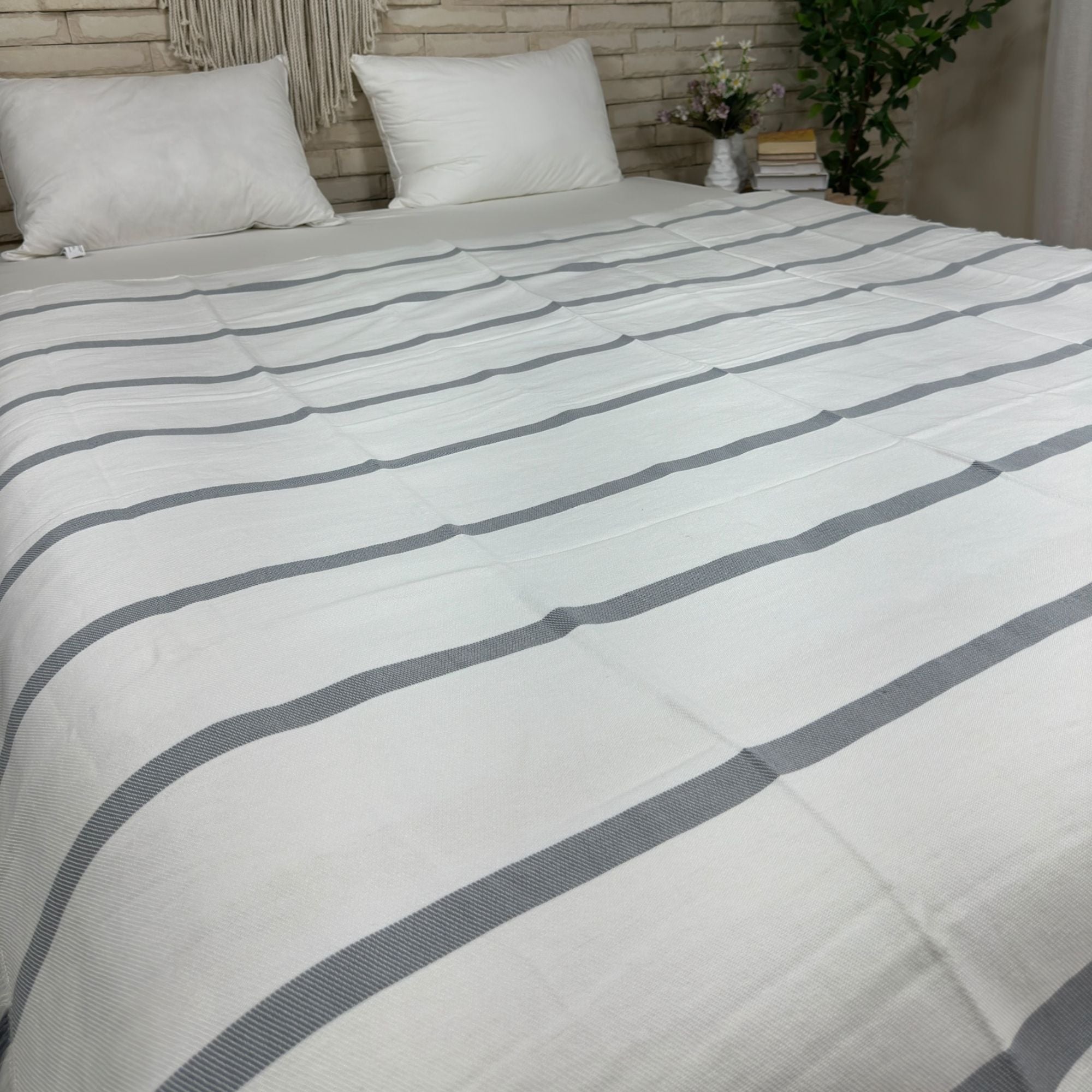 Taji Handmade Cotton Coverlet Single SN2