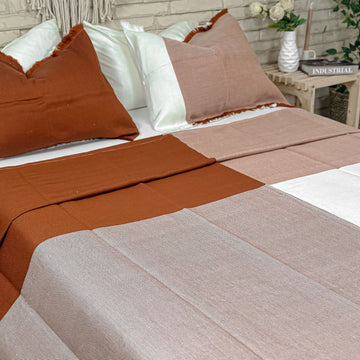 Taji Coverlet TA19