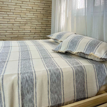 Taji Coverlet TA26