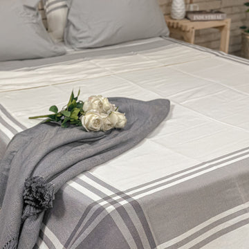 Taji Coverlet TA17