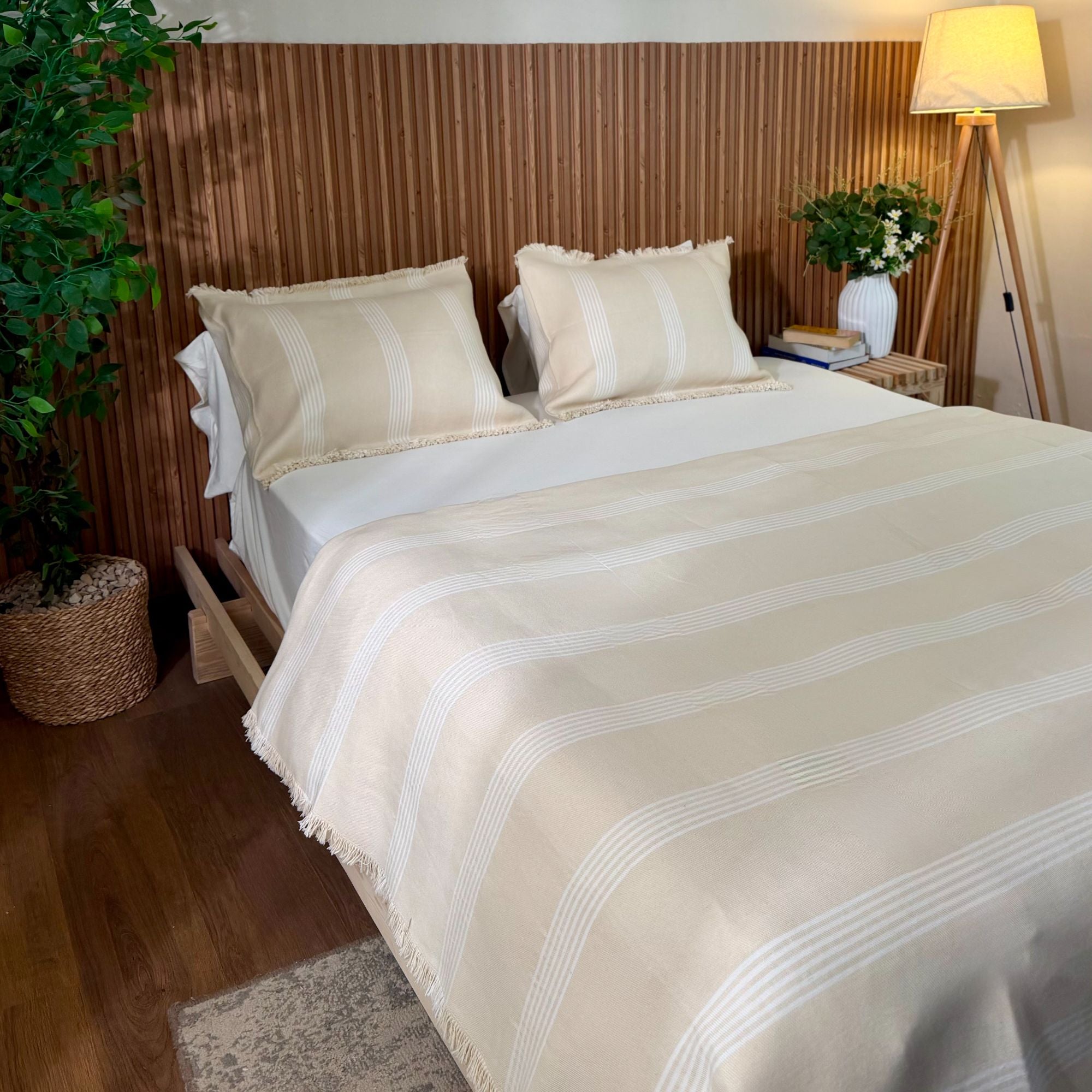 Taji Handmade Cotton Coverlet TA28
