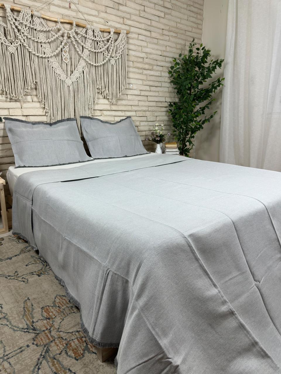 Taji Handmade Cotton Coverlet TA26